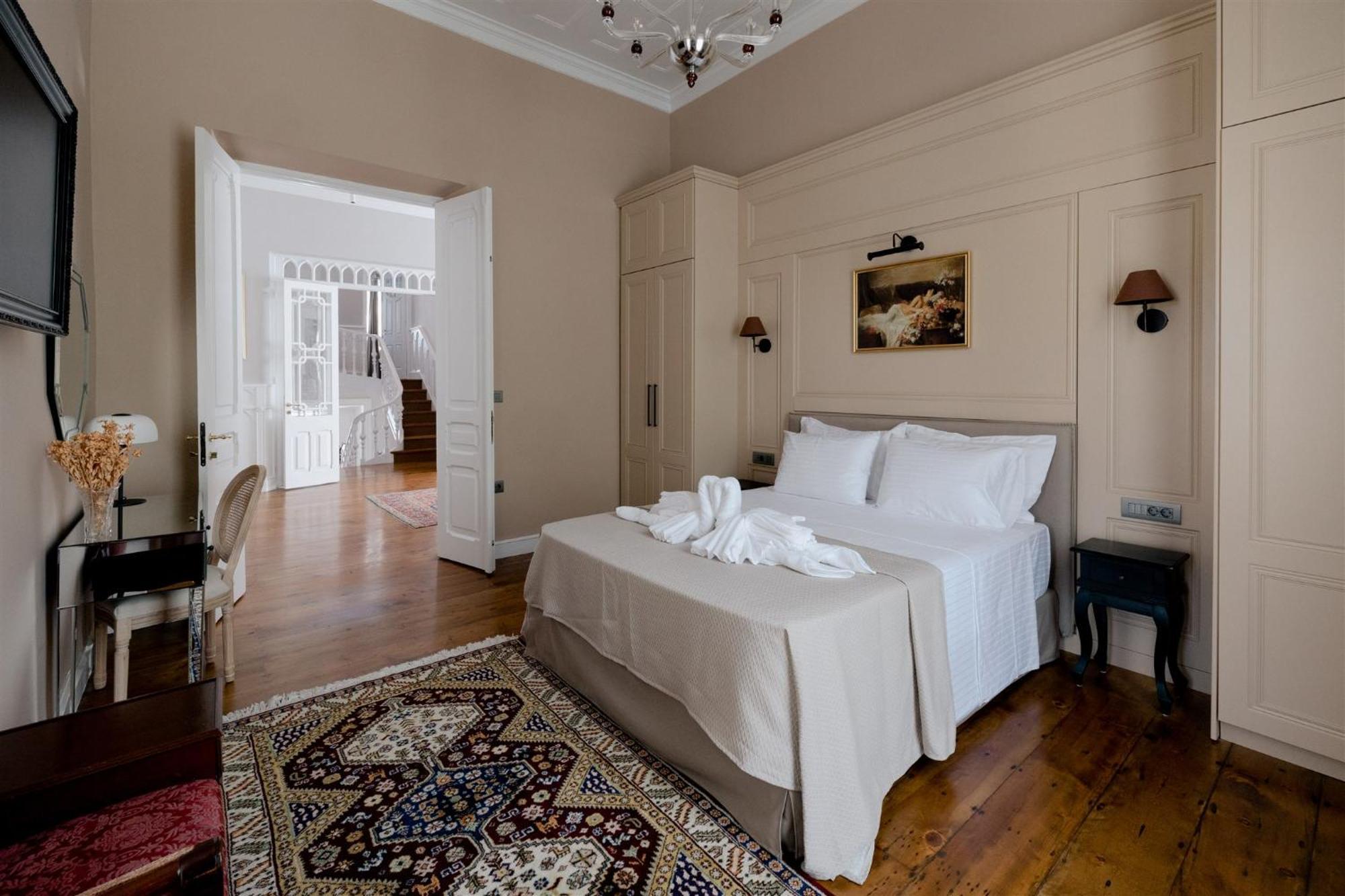 Victoria Mansion A Luxurious Neoclassical Experience Rhodes City エクステリア 写真